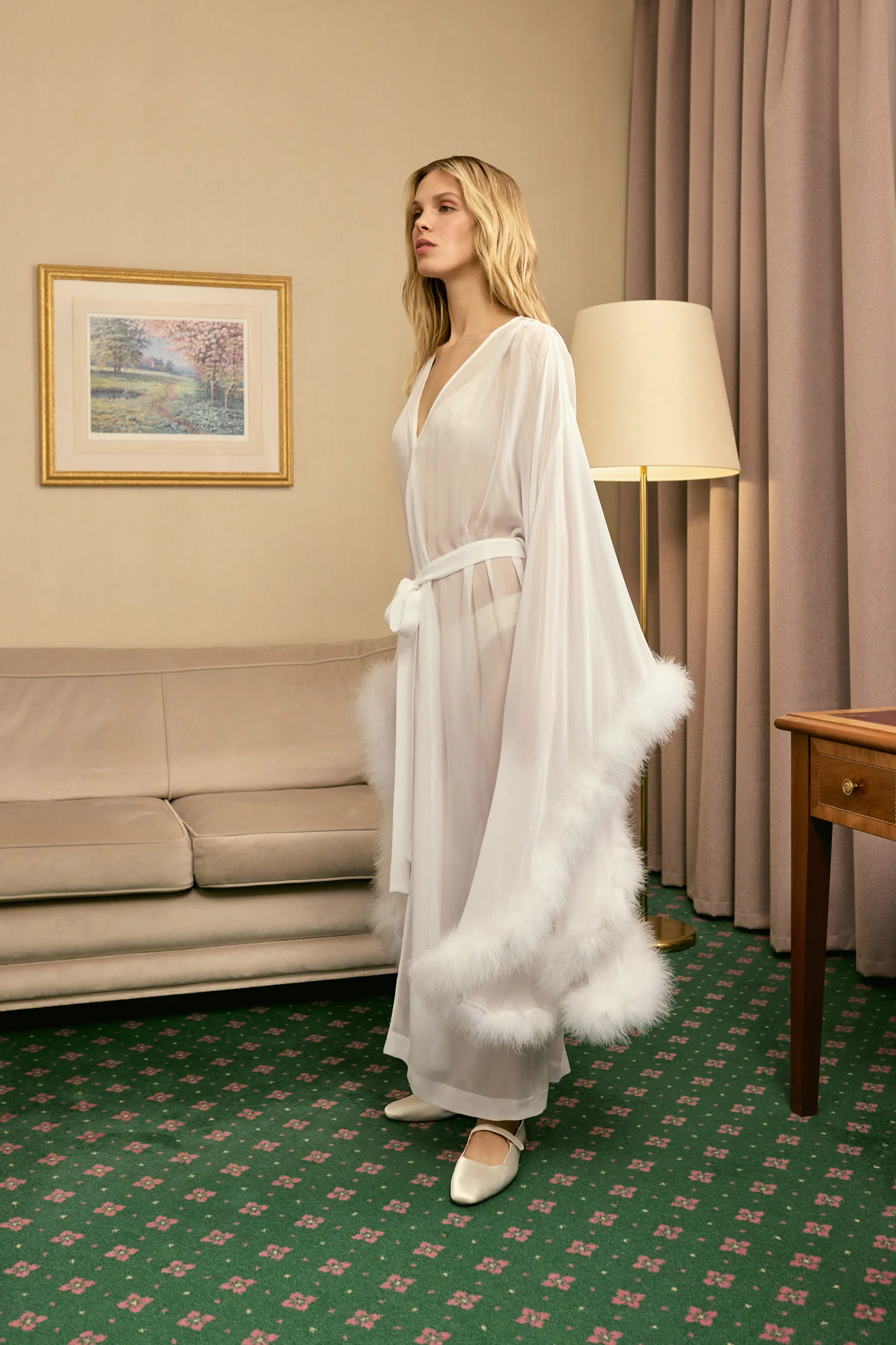 Afrodita Lounge Robe in White - Image 3