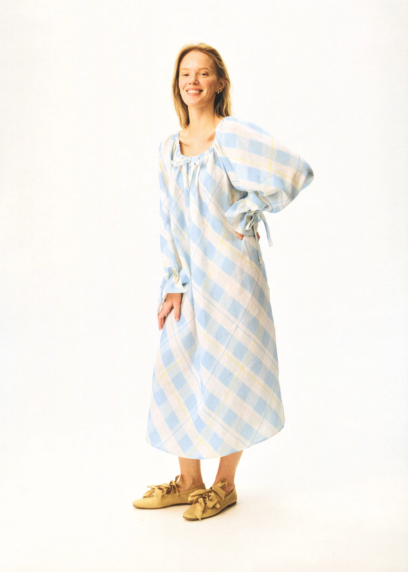 Cha-Cha Ruffled Resort Dress - Image 3