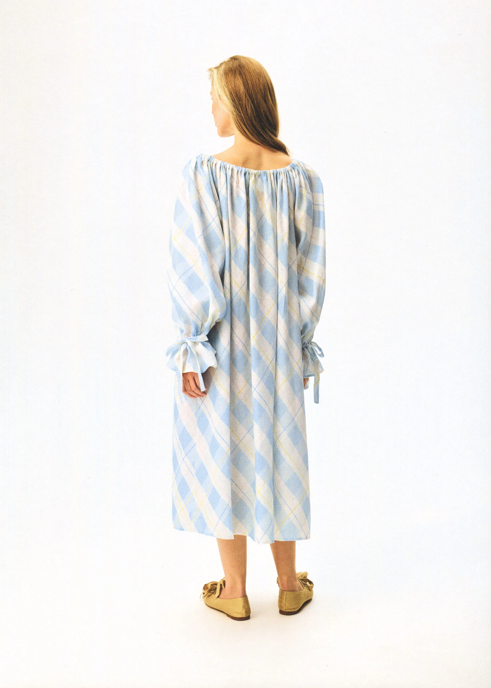 Cha-Cha Ruffled Resort Dress - Image 4