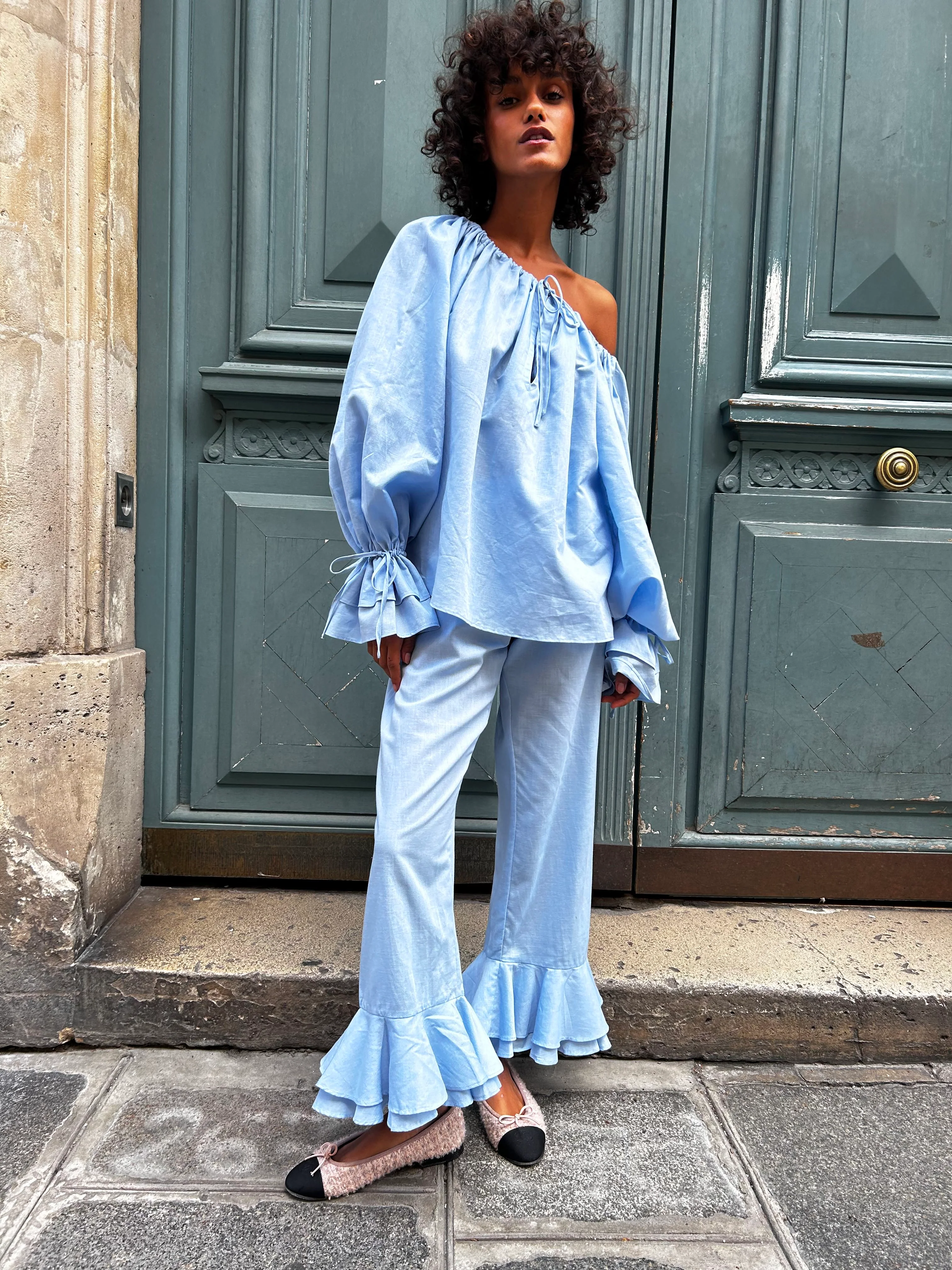Cha-Cha Lounge Blouse in Blue - Image 4