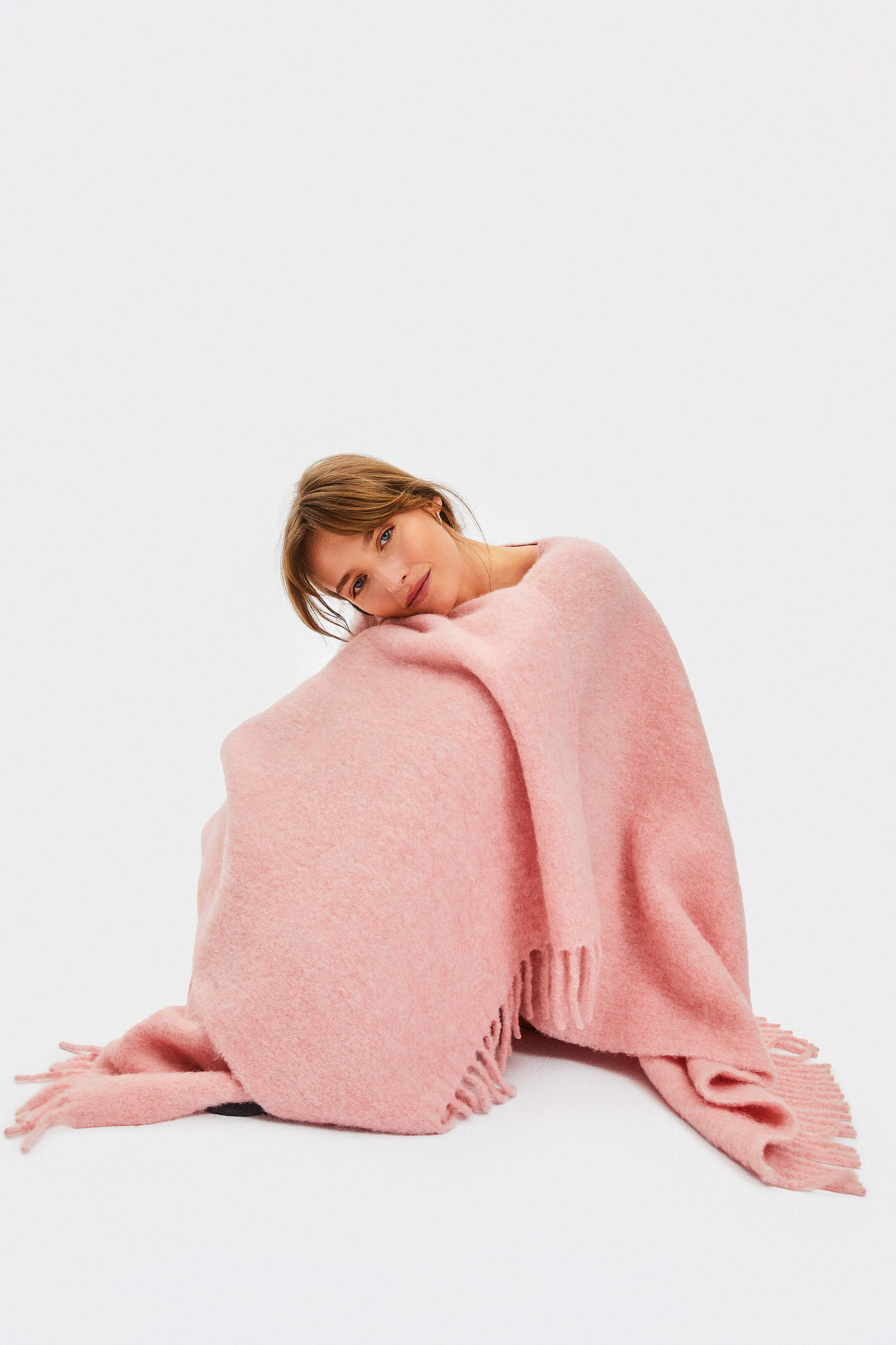 Gorgona Alpaca-blend Poncho in Pink - Image 6