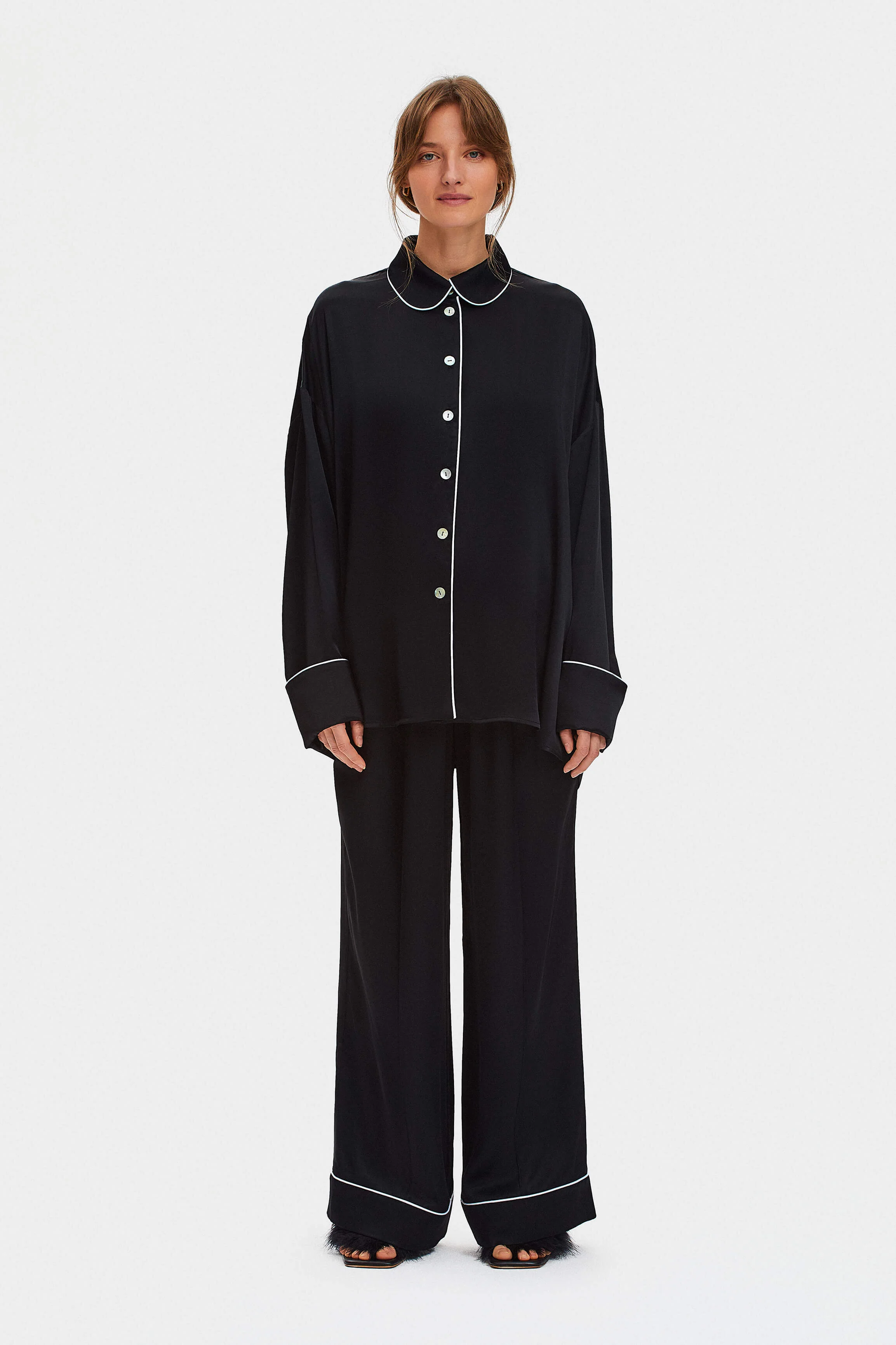 Pastelle Oversized Shirt in Black - Image 6