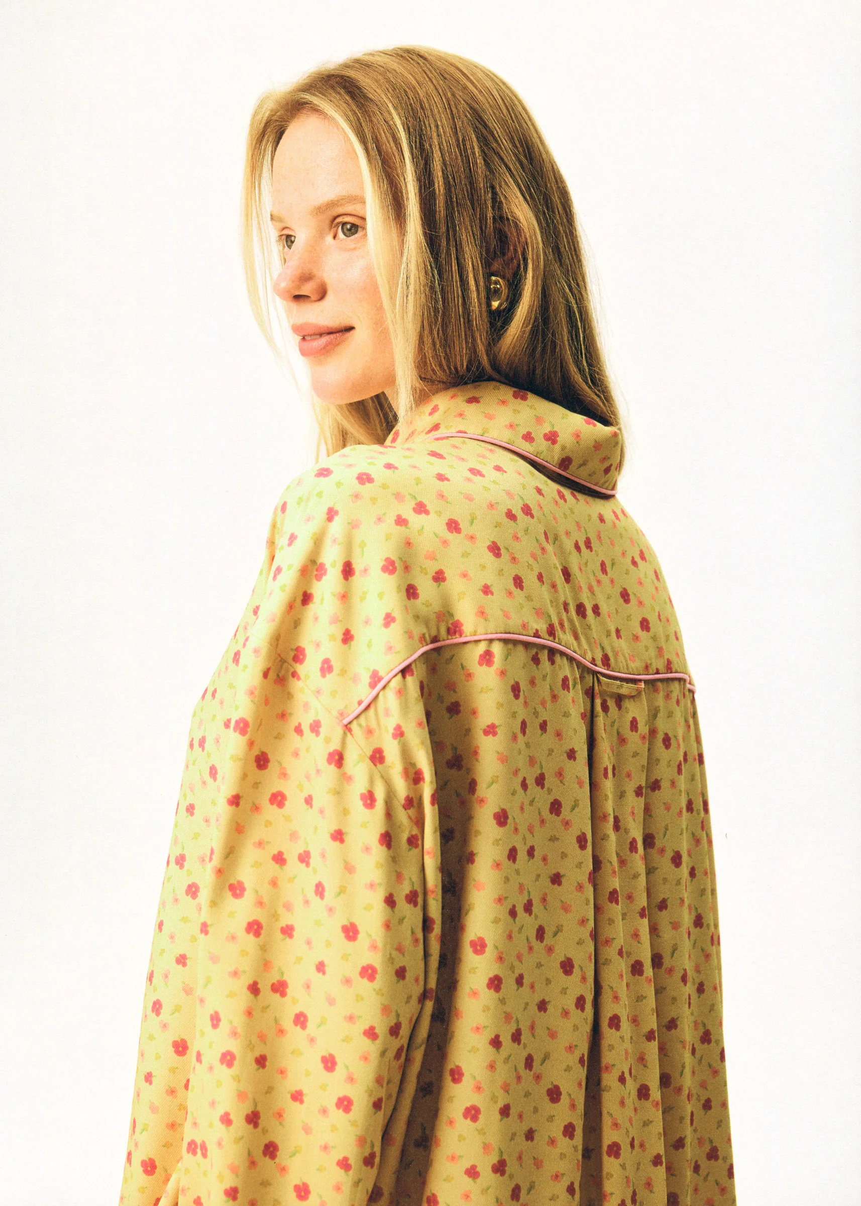 Pastelle Oversized Shirt in Wild Pansies - Image 3