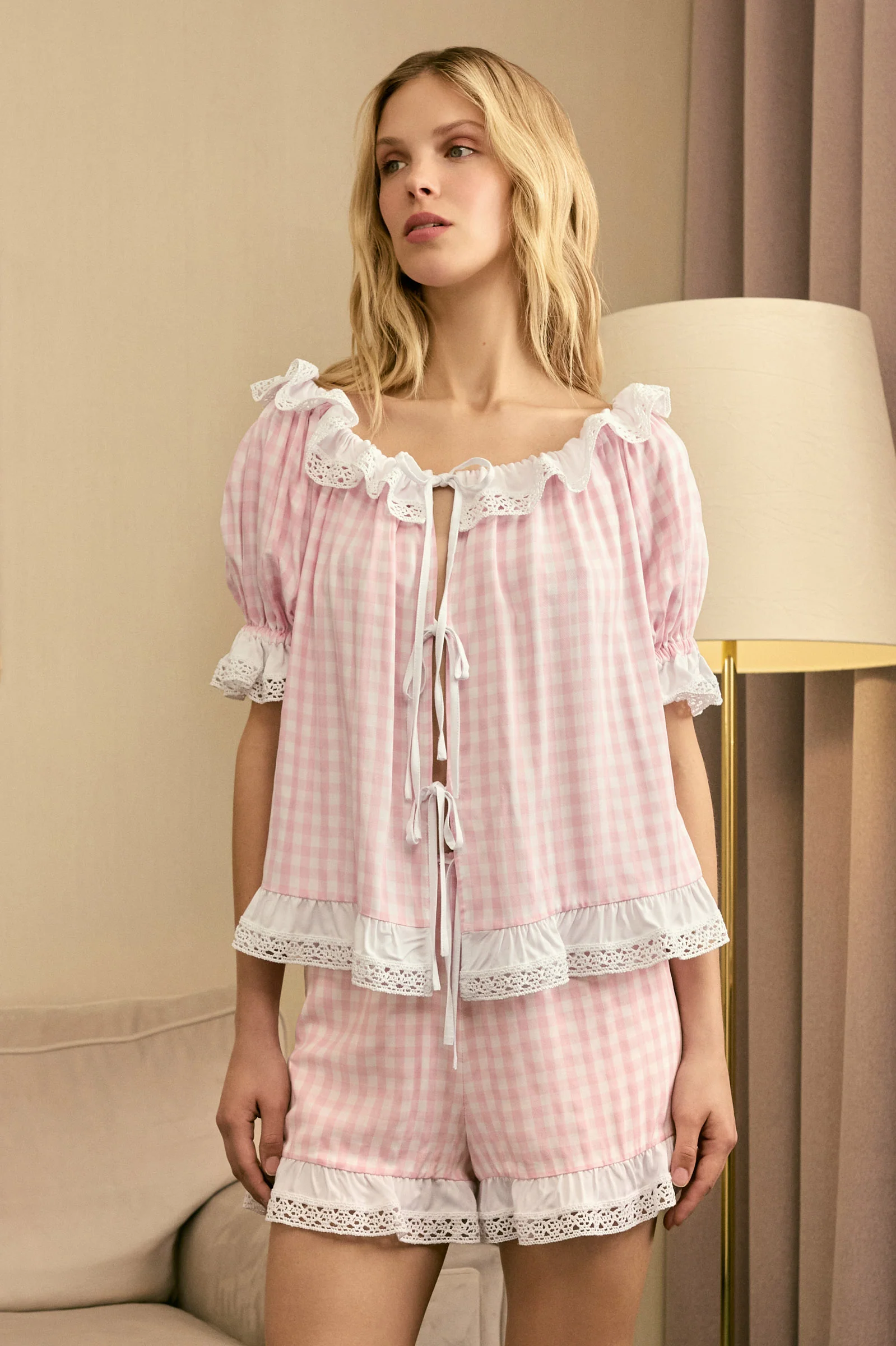 Romantica Lounge Set with Shorts in Pink Vichy - Image 3
