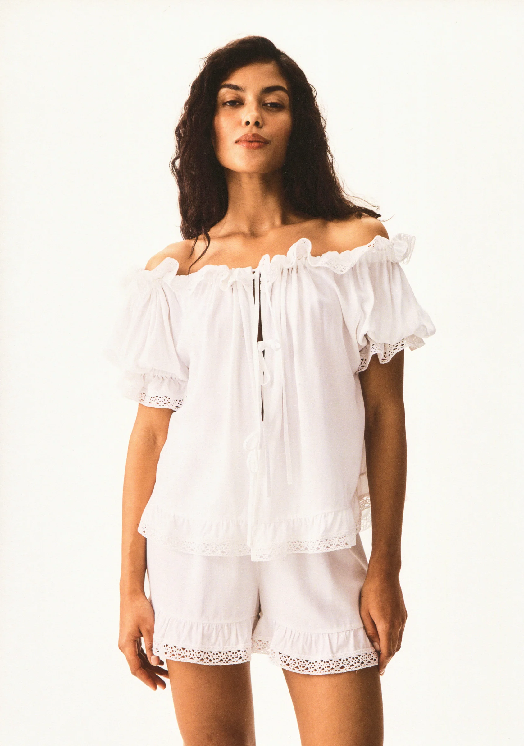 Romantica Lounge Set with Shorts in White - Image 2