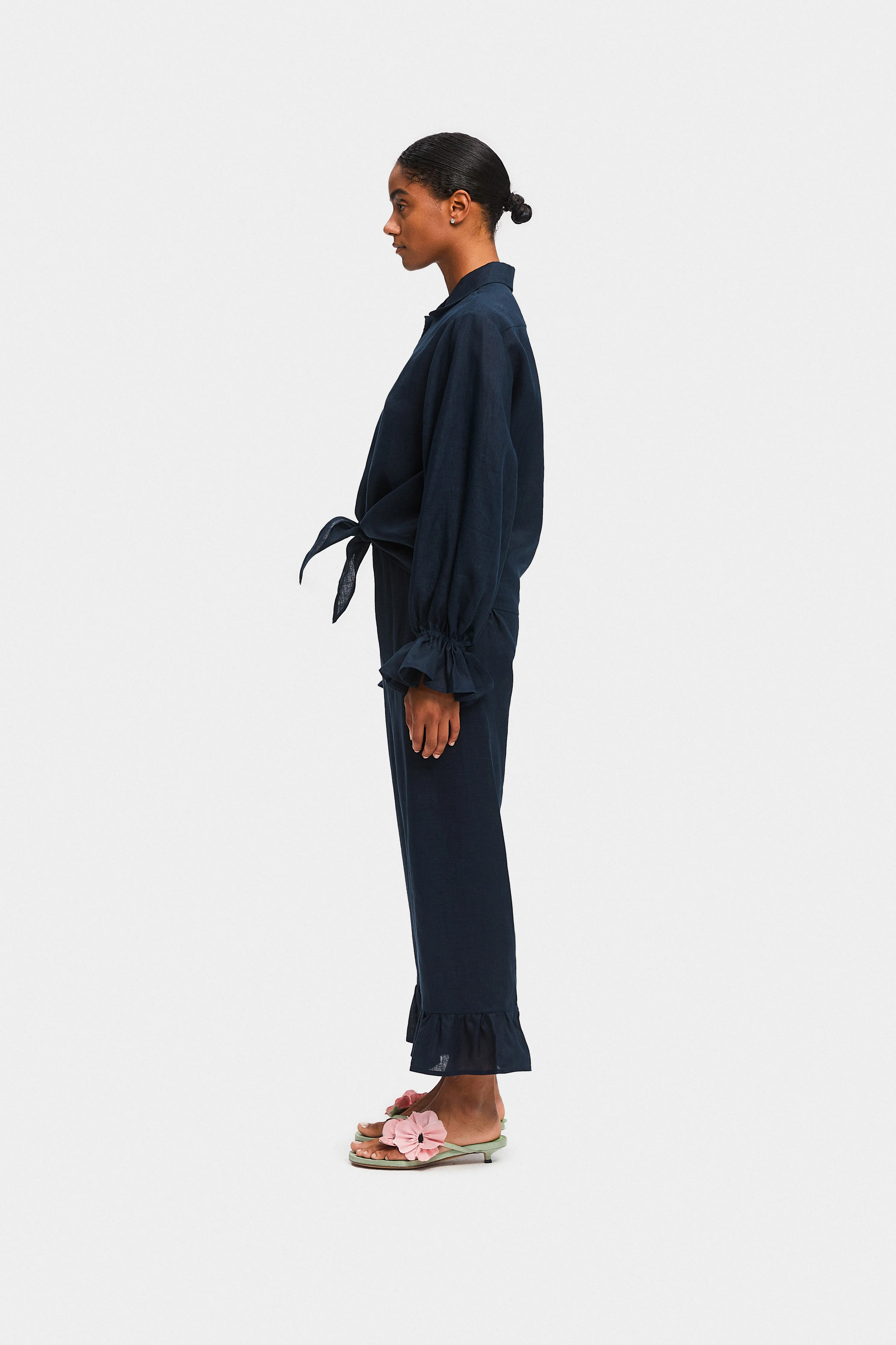 Rumba Linen Lounge Suit in Navy - Image 3