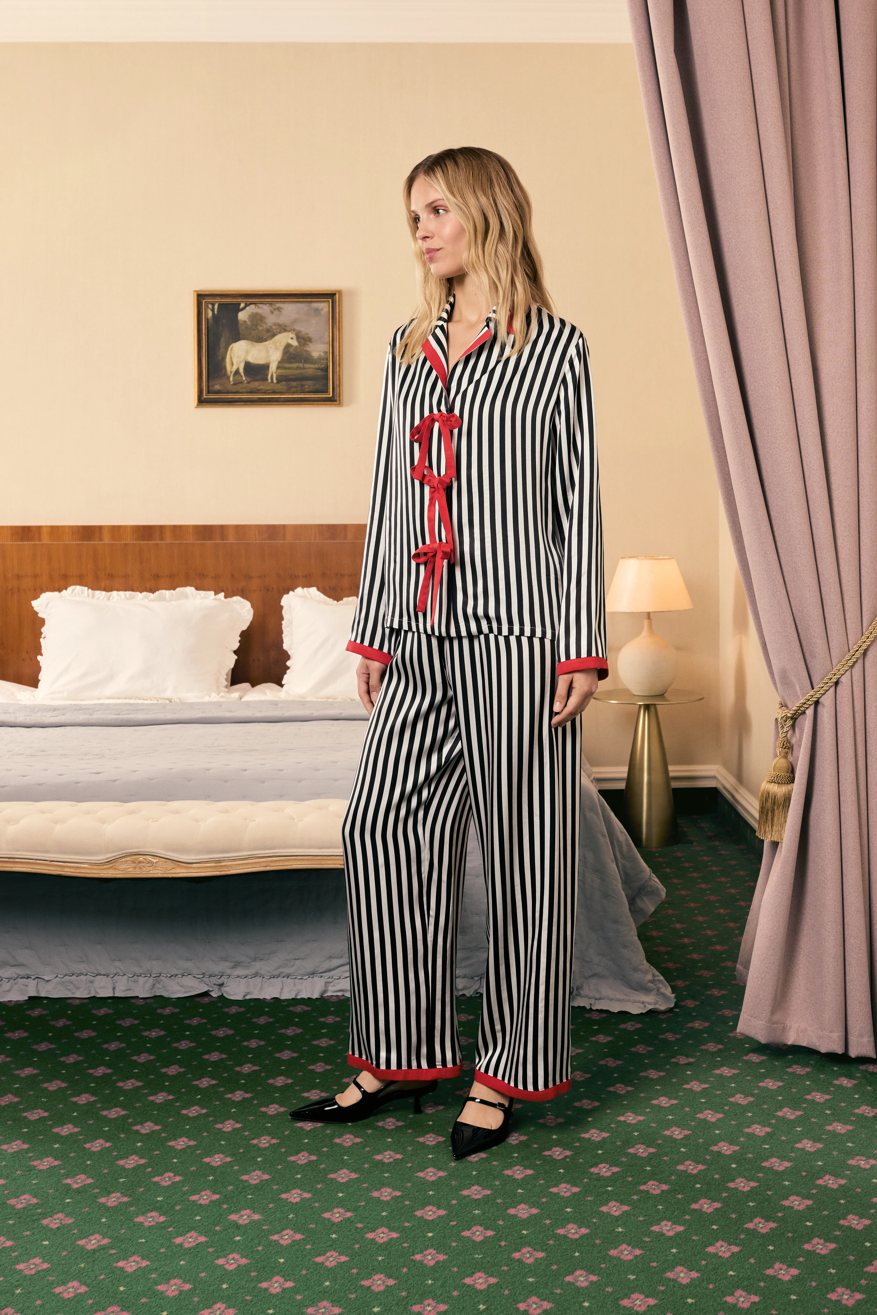 The Bow Pajama Set with Red Details - Image 3
