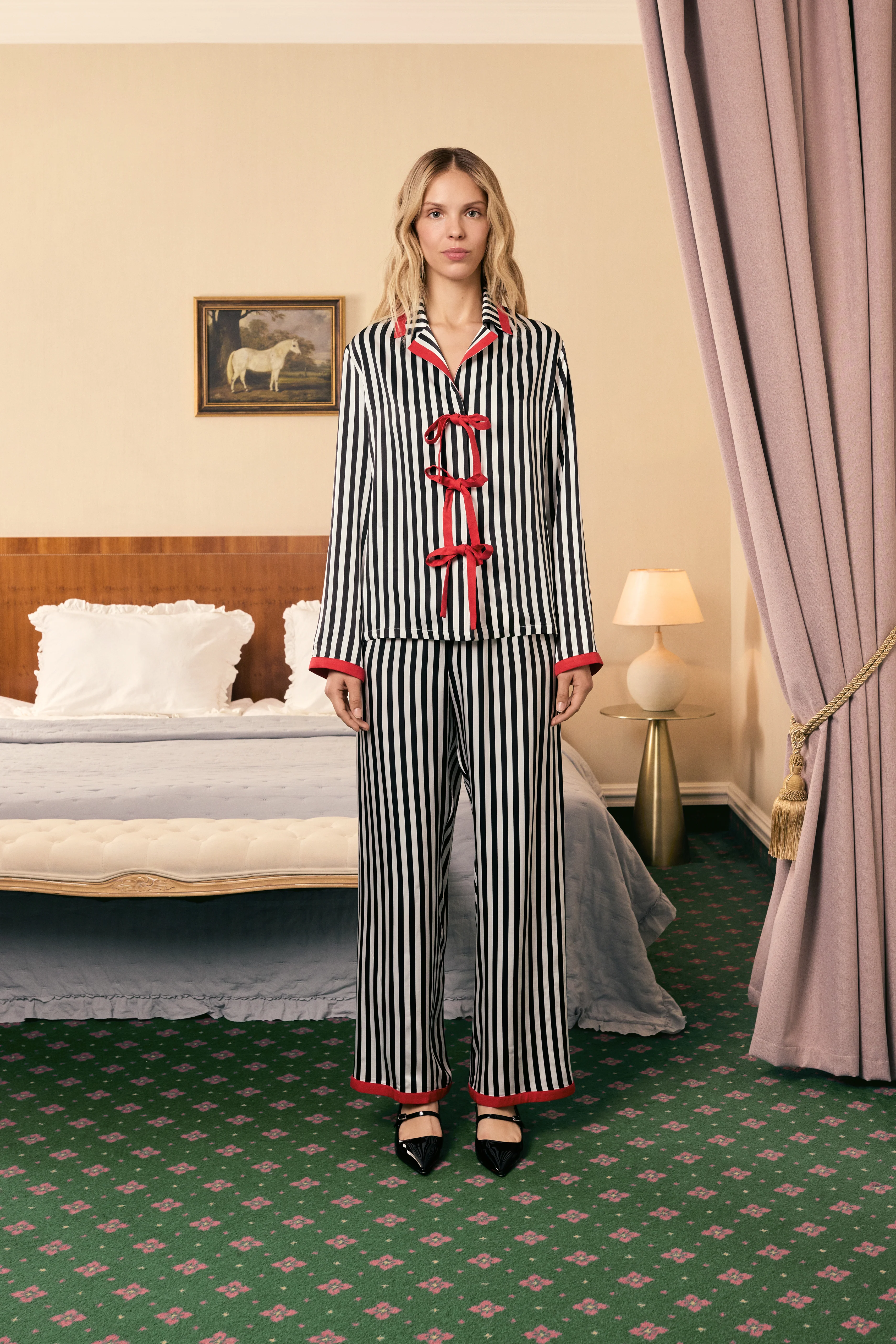 The Bow Pajama Set with Red Details - Image 4