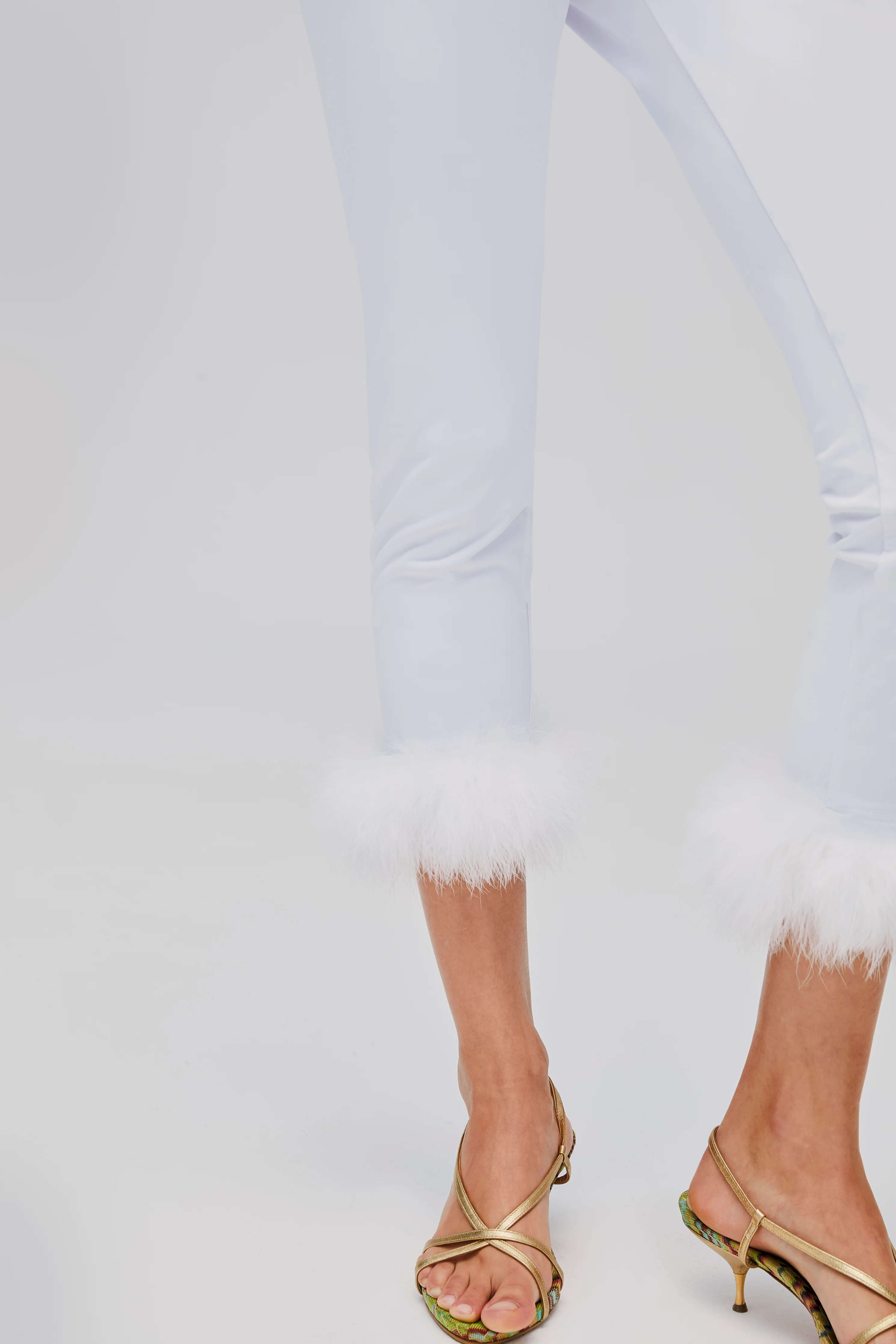 Weekend Chic Lounge Set in White - Image 5