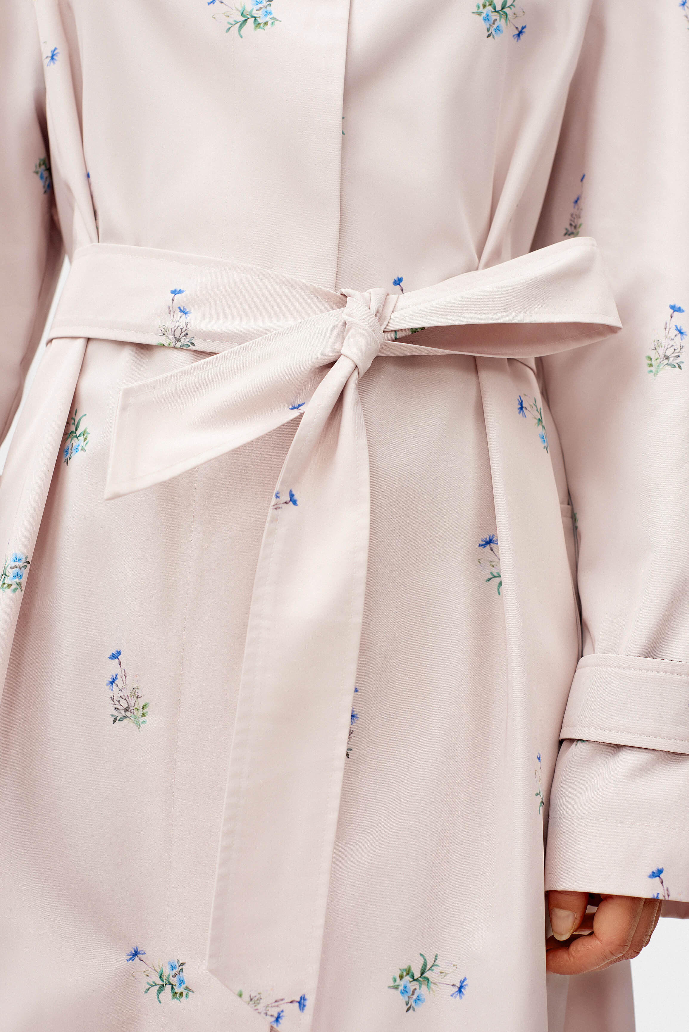 Yason Flower Trench Coat in Beige - Image 6
